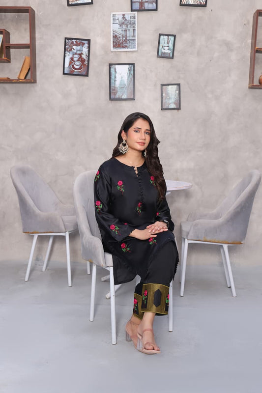 Black rose 🌹 2 piece dress