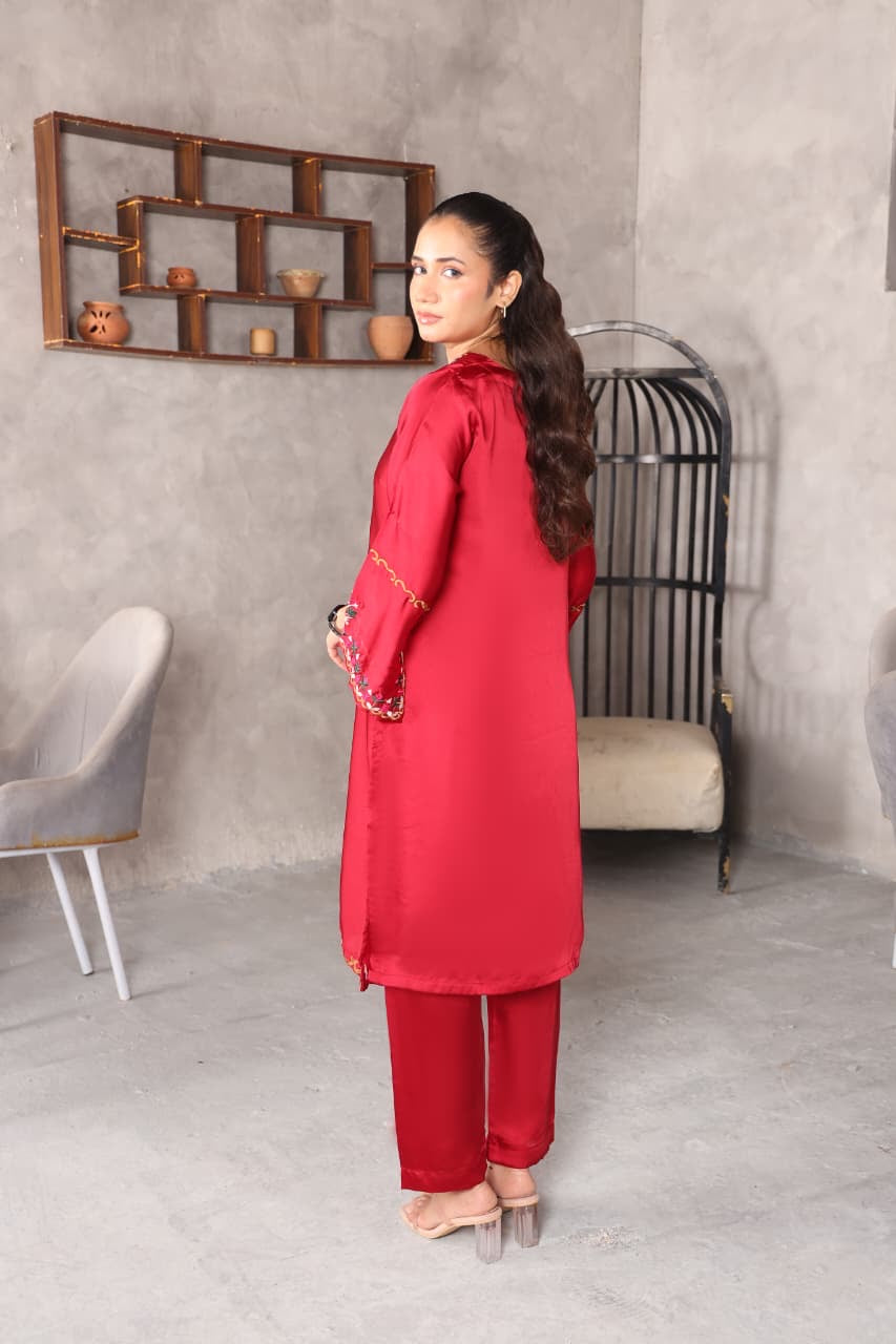 Border line’s silk 2 piece dress 👗