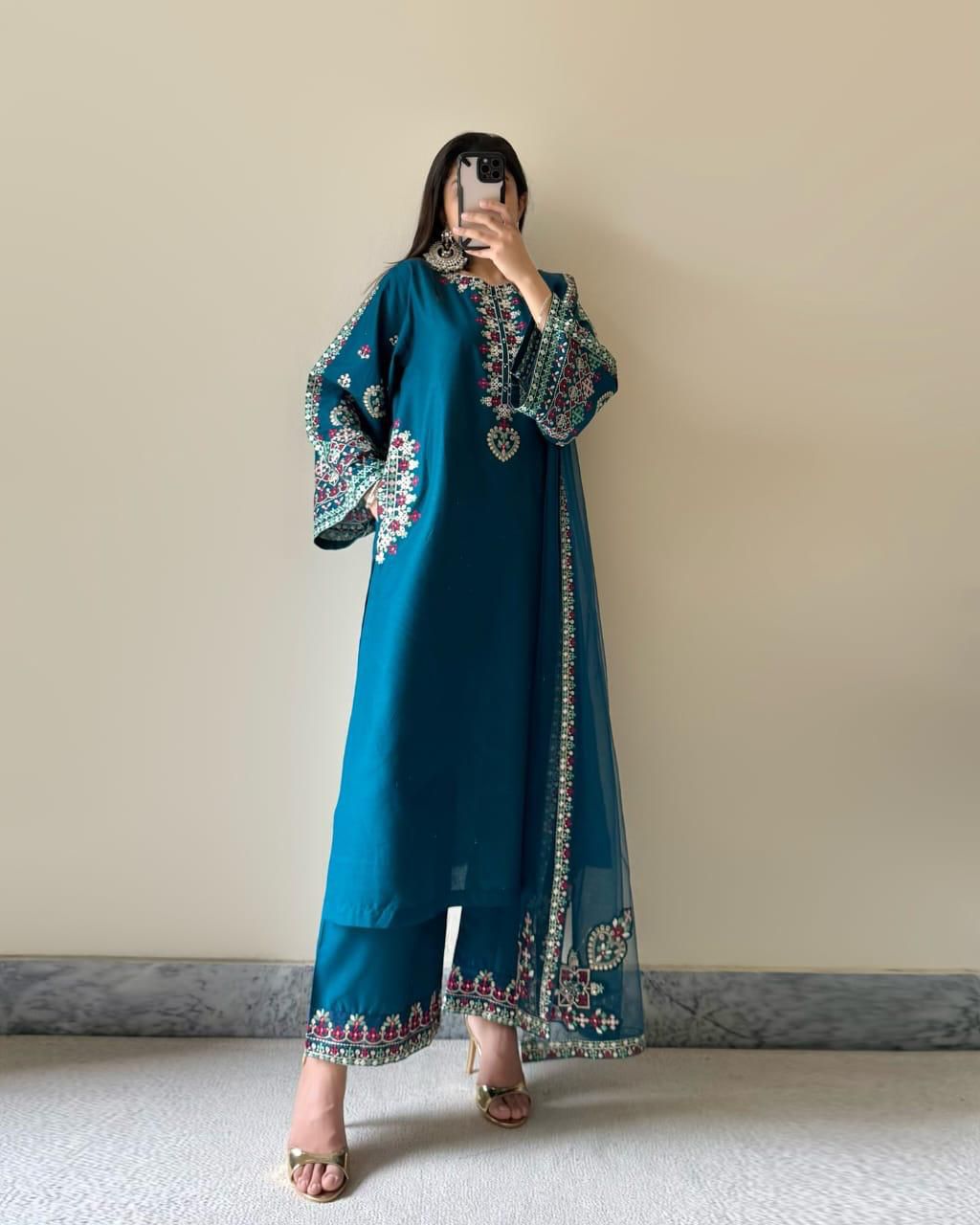 3 PIECE SET WITH CHIFFON DUPATTA